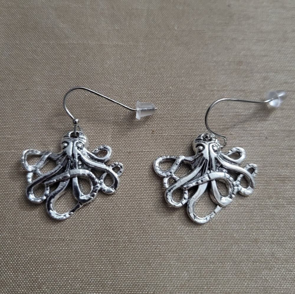 Mini octopus hook earrings